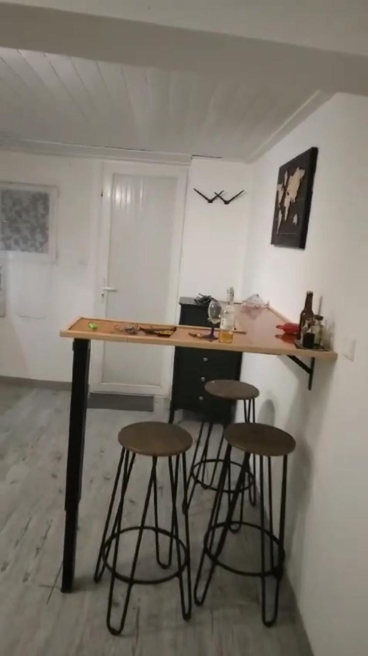 Studio Agreable Et Paisible Aubagne Exterior photo