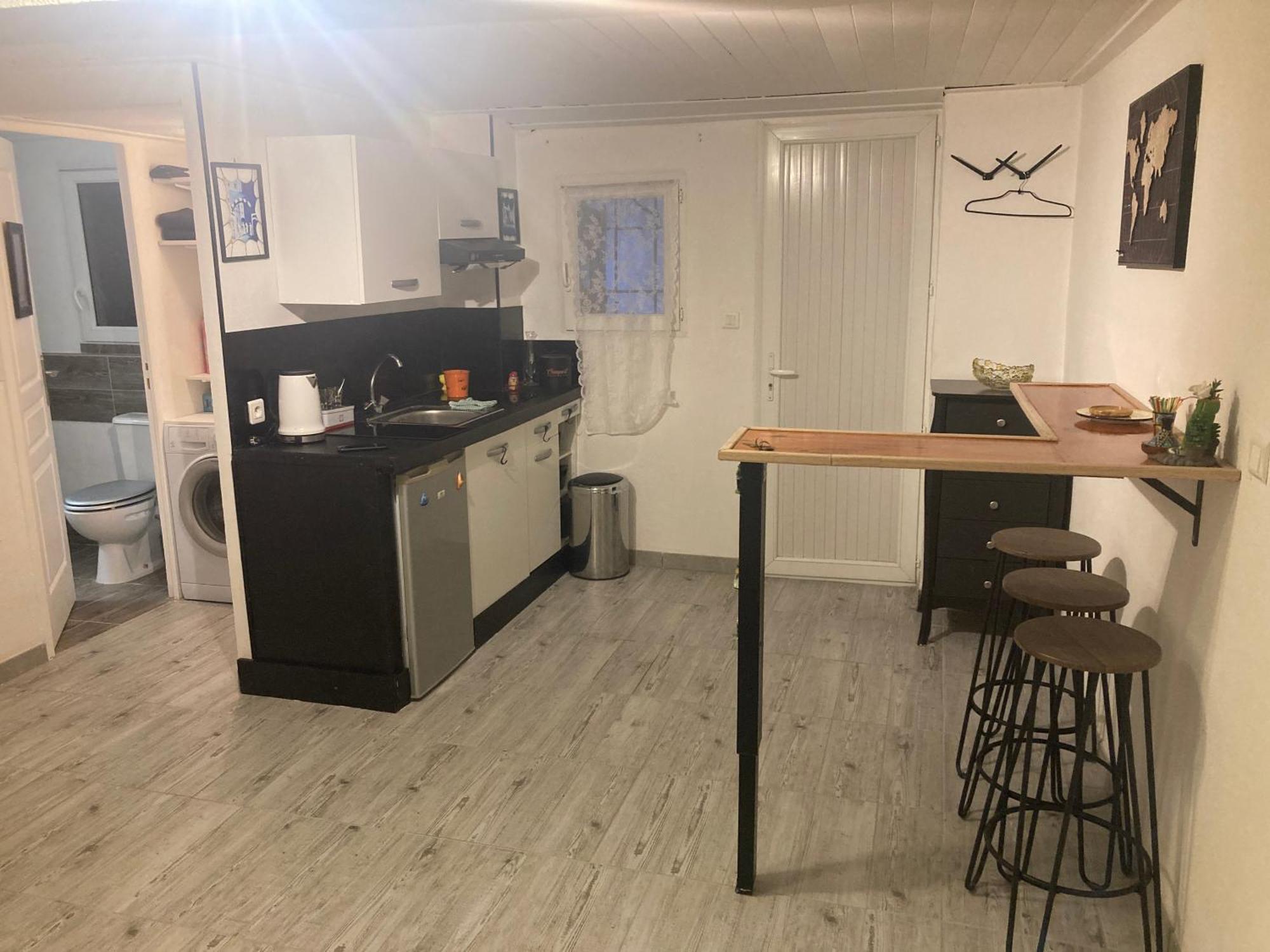 Studio Agreable Et Paisible Aubagne Exterior photo